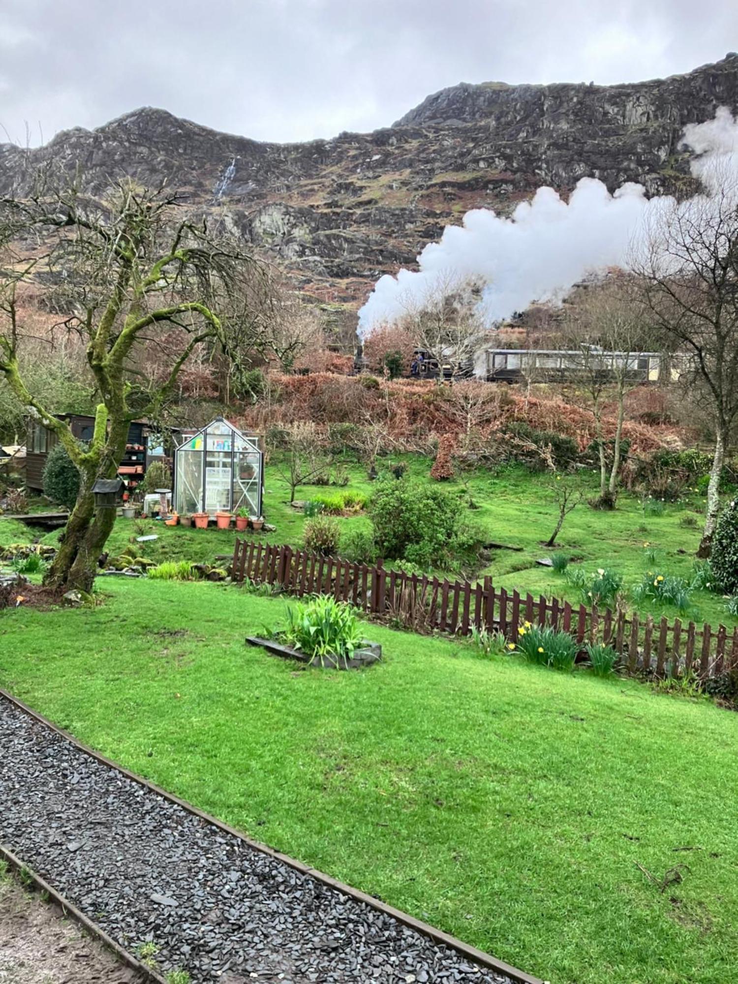 Bryn Elltyd Eco Guest House Blaenau Ffestiniog Extérieur photo